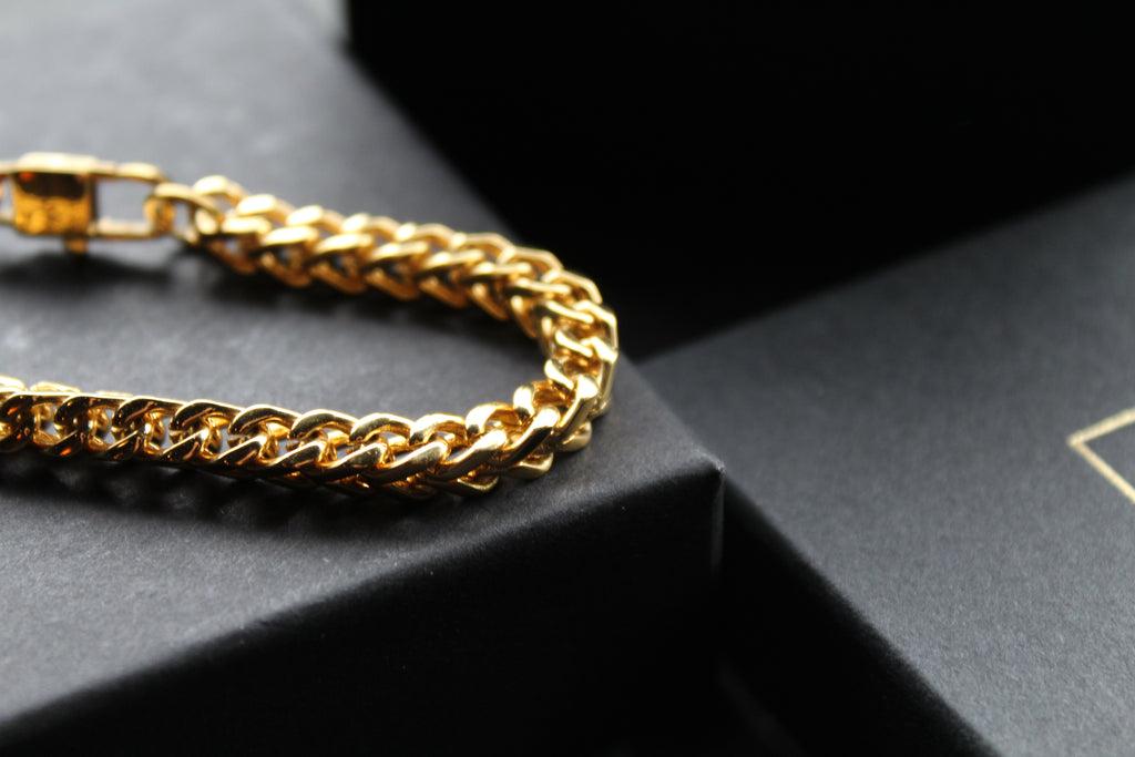 Square Chain Bracelet with Polished Gold IP