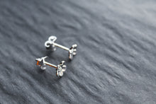 Load image into Gallery viewer, Sterling Silver Single Forget-Me-Not Earrings
