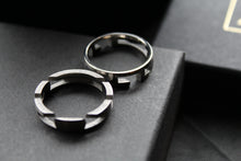 Load image into Gallery viewer, Greek Key Titanium Puzzle Ring
