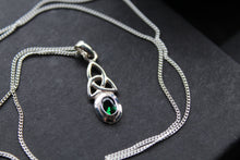 Load image into Gallery viewer, Trinity Knot Oval Emerald Green Necklace
