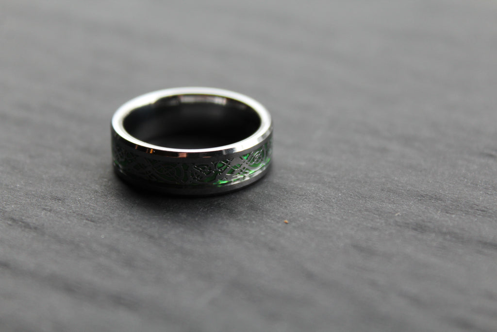 Tungsten Carbide Celtic Ring with Green Carbon Fibre