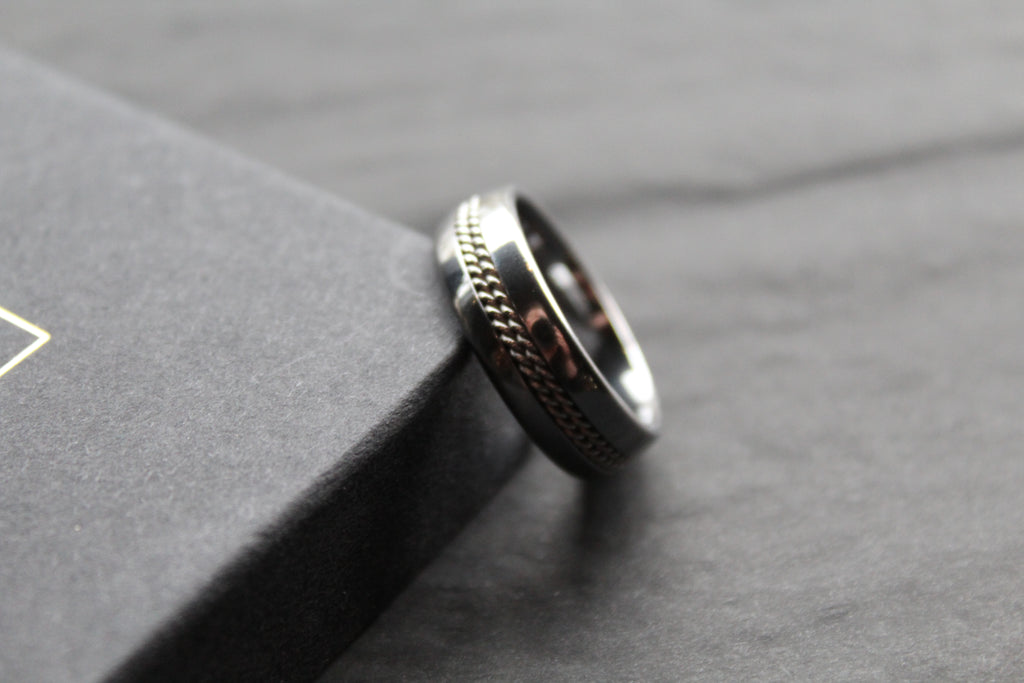 Tungsten Carbide Ring with Steel Wire