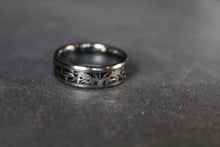 Load image into Gallery viewer, Tungsten Carbide Ring with Wave Design Carbon Fibre
