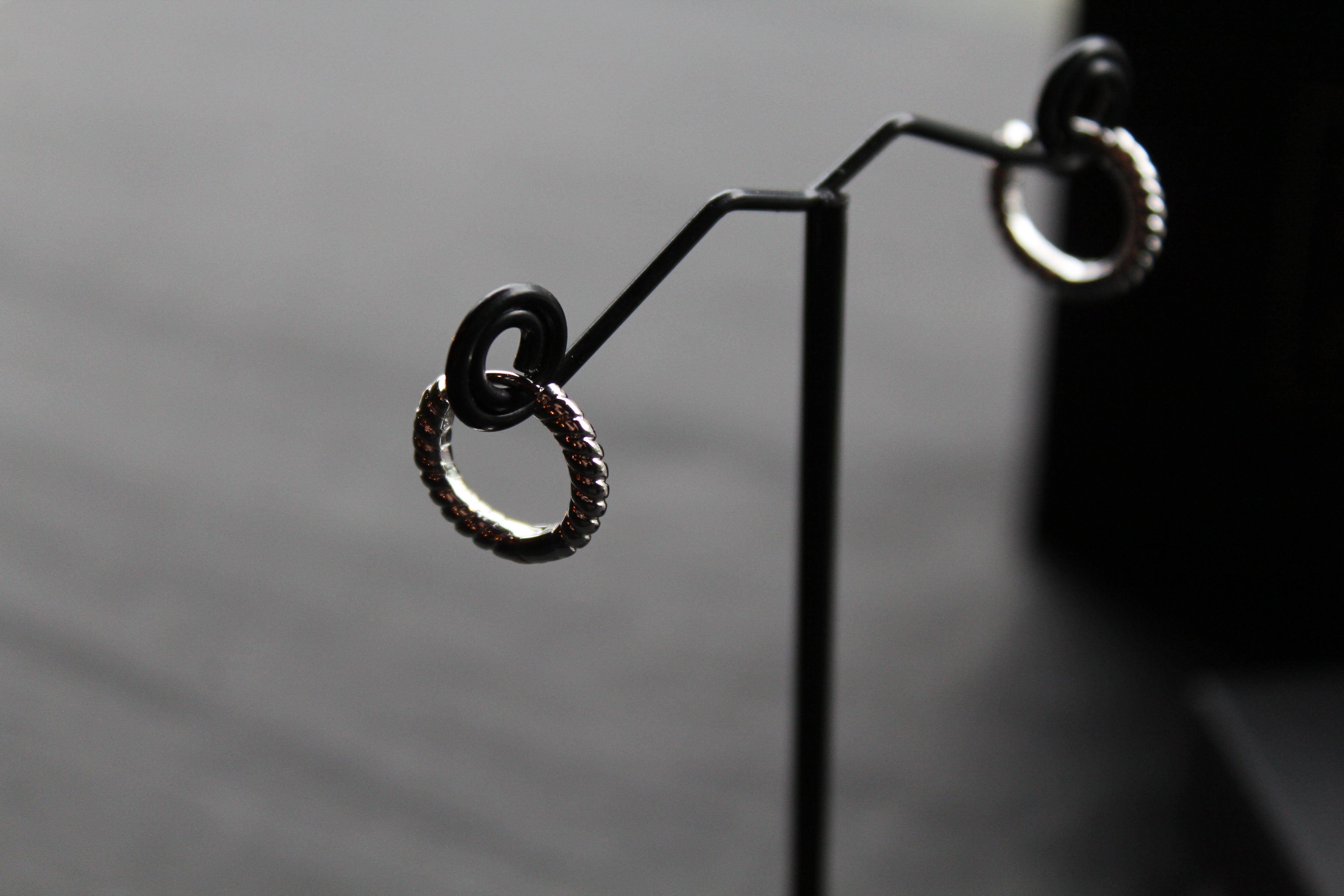 Twisted Circle Hoops