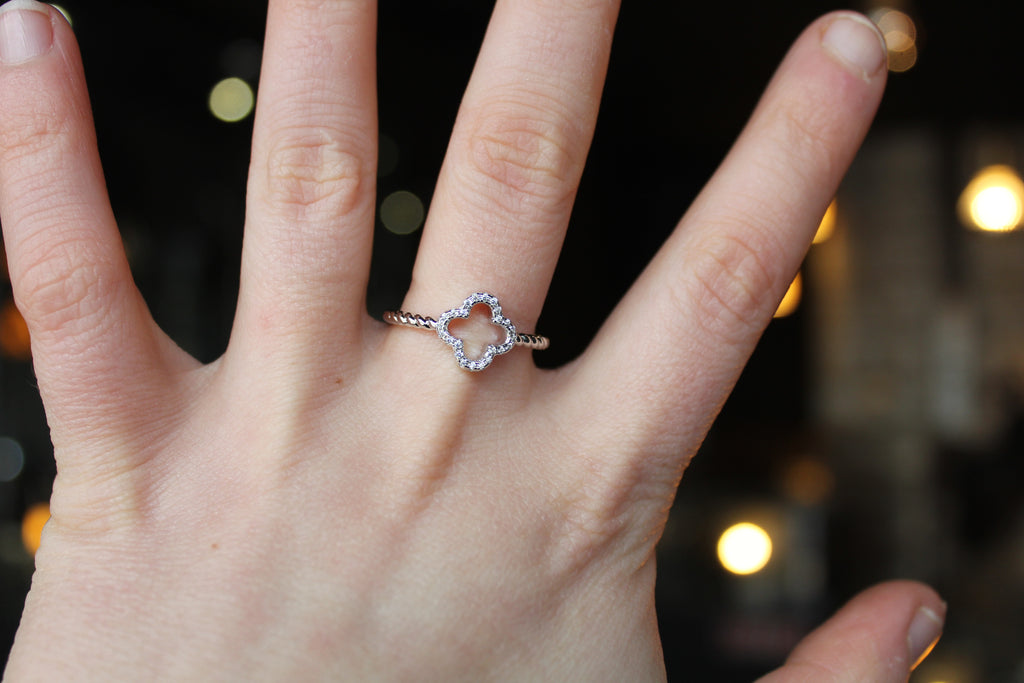 Vintage Clover Silver Ring