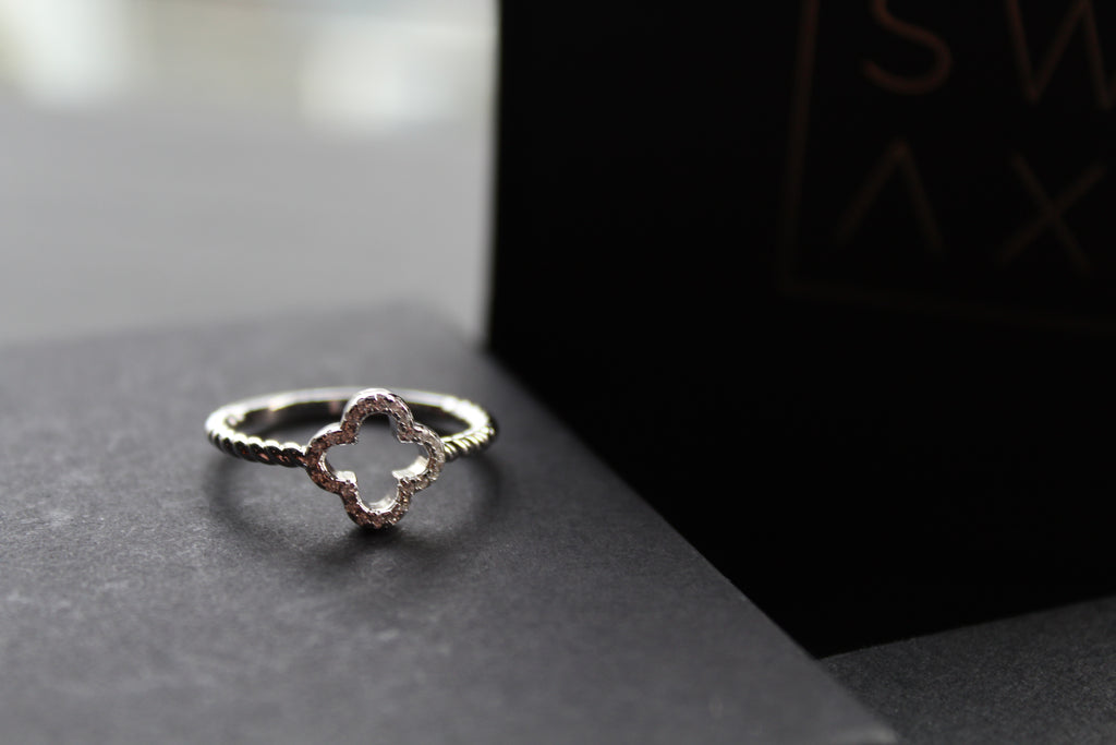 Vintage Clover Silver Ring