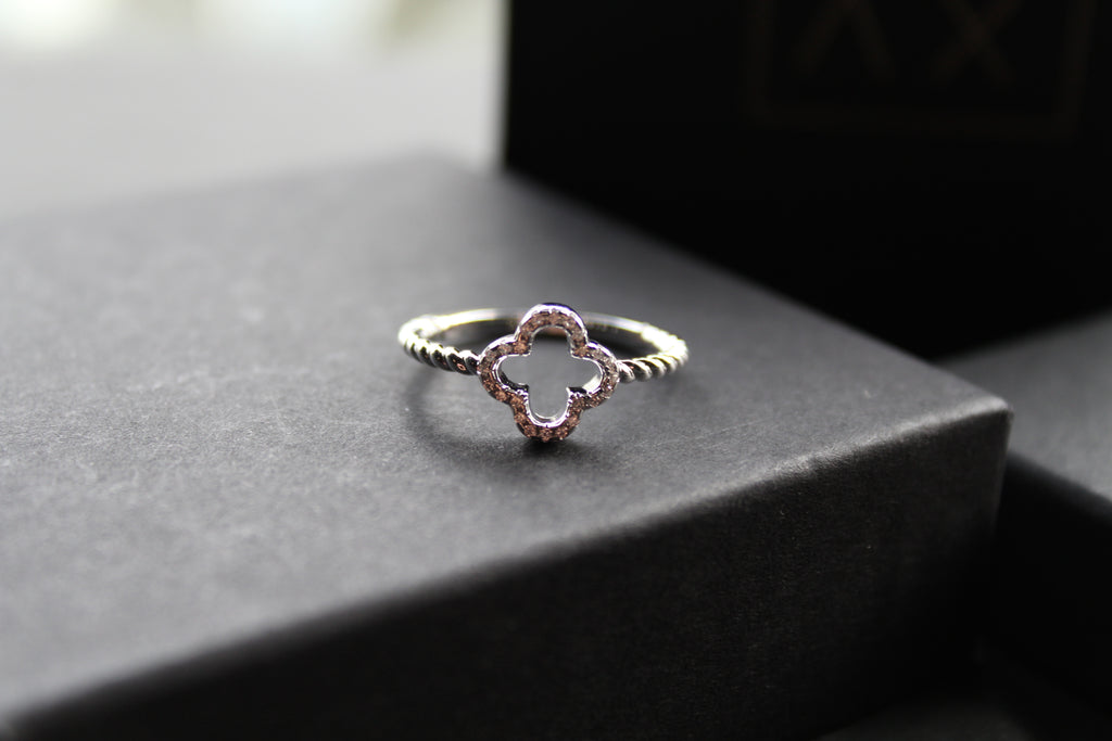 Vintage Clover Silver Ring