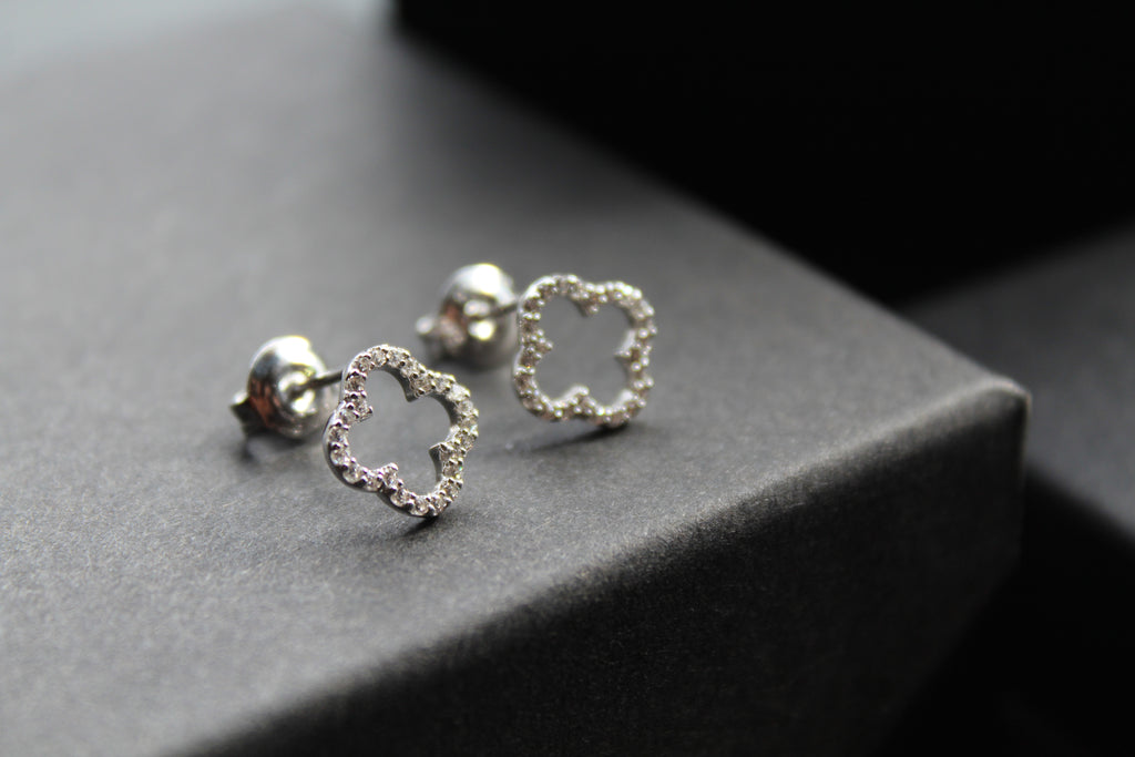 Vintage Open Flower Earrings