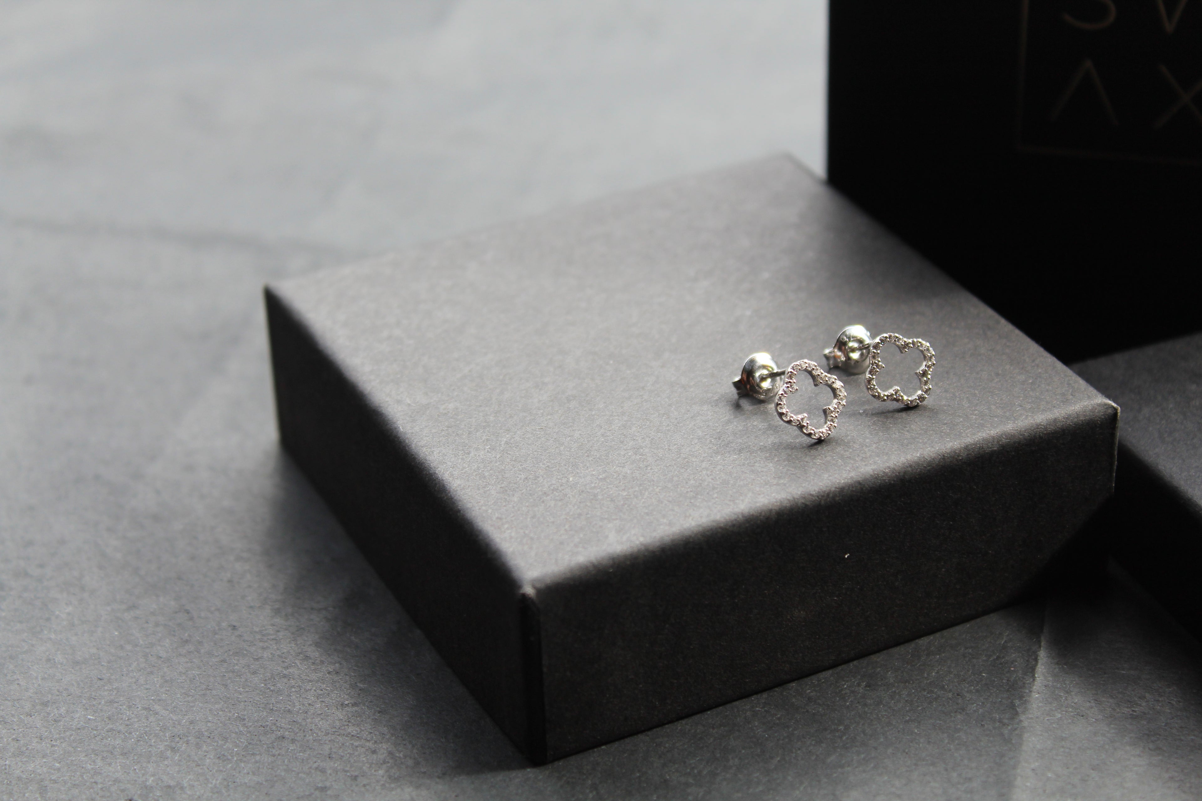 Vintage Open Flower Earrings