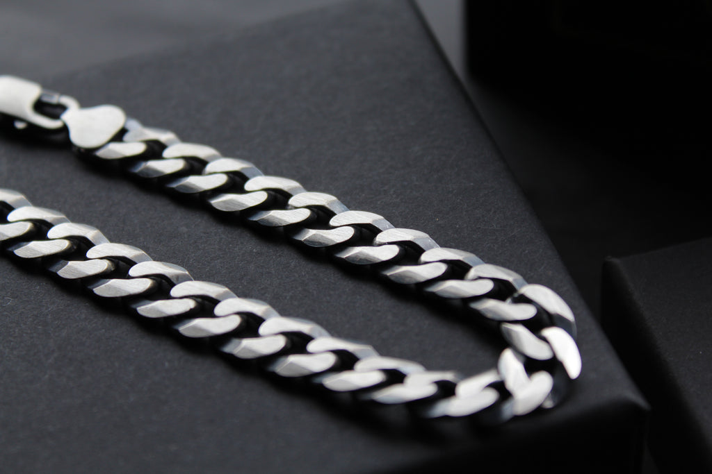 Unisex Flat Oxidised Curb Chain Bracelet