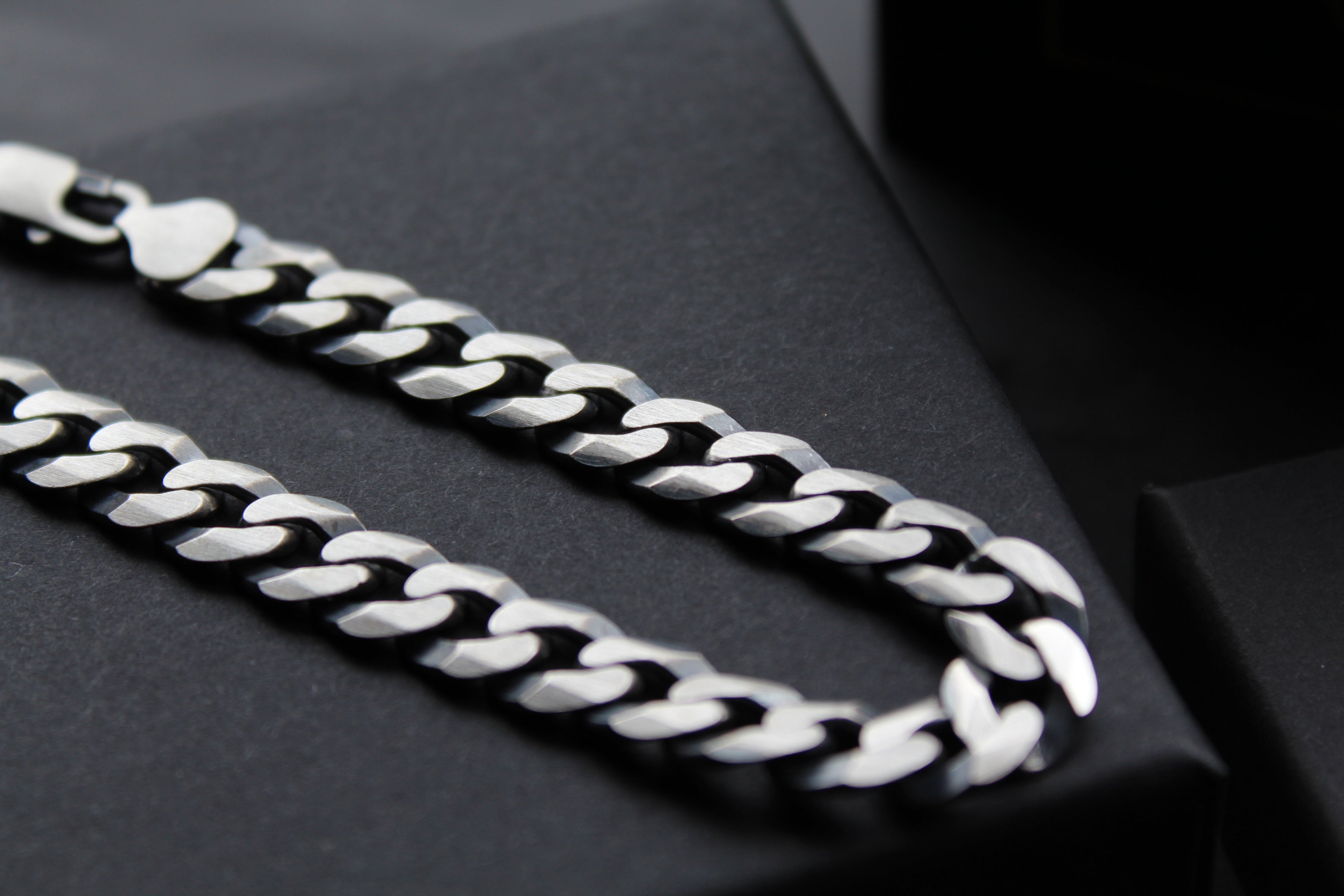 Unisex Flat Oxidised Curb Chain Bracelet
