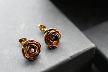 Load image into Gallery viewer, 22ct Vermeil Gold Peony &amp; Pearl Earrings
