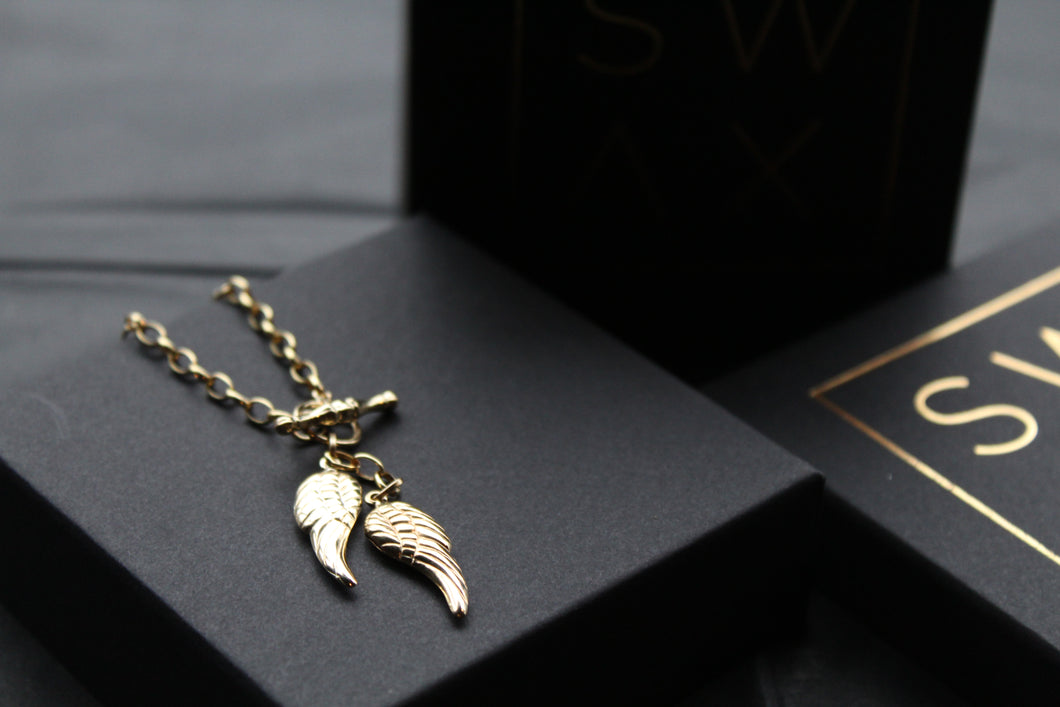 9ct Gold Angel Wing T-Bar Bracelet