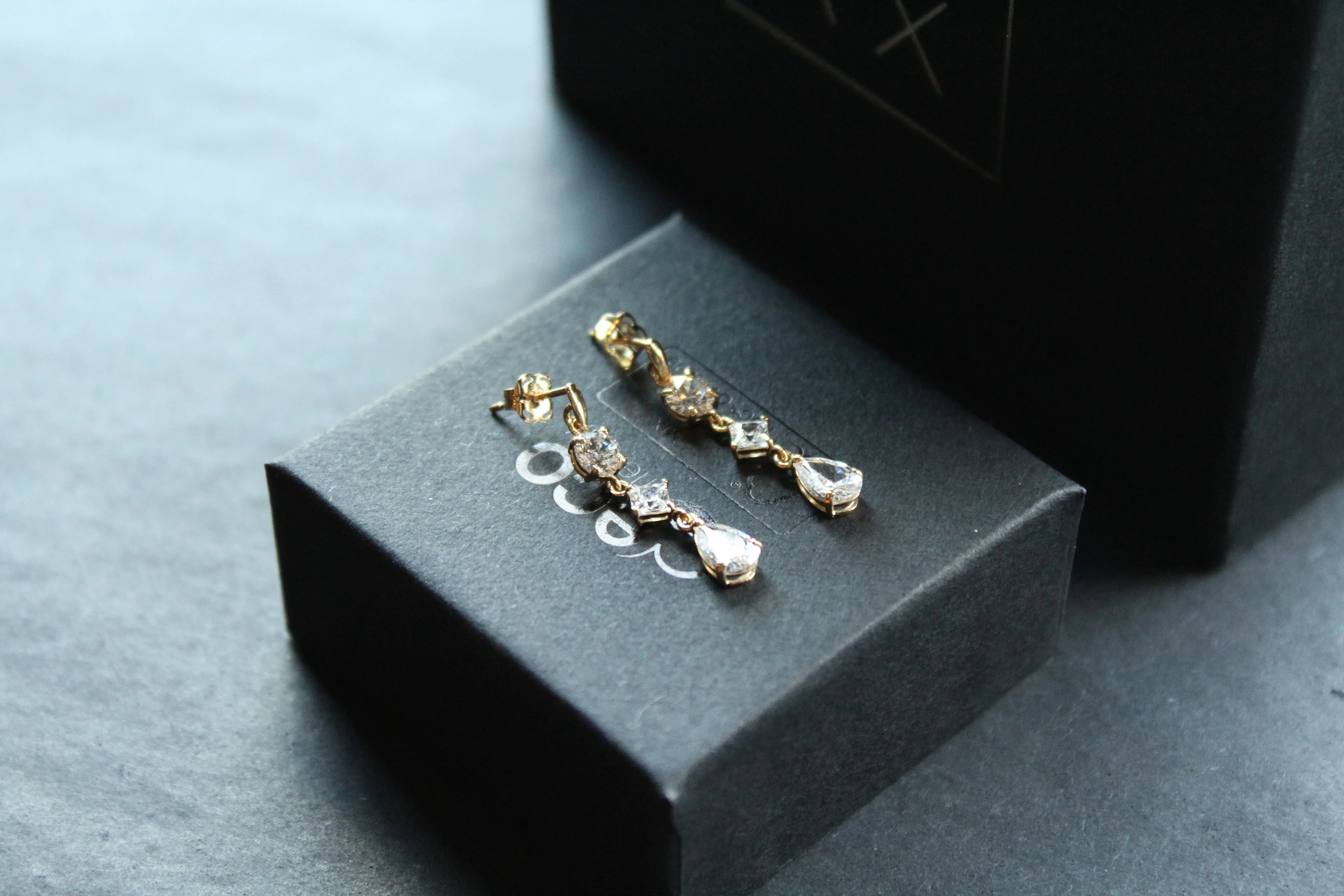 9ct Gold Clear CZ Drop Earrings - Swax Jewellery Barmouth