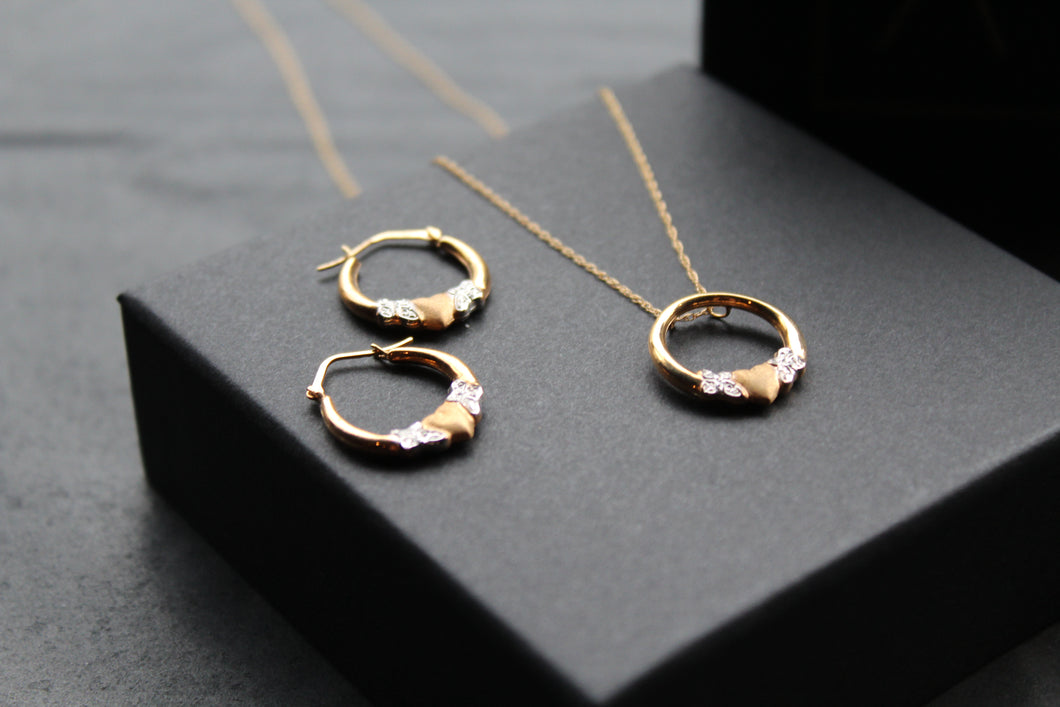 9ct Gold & February Birthstone Pendant & Stud Earrings Set |  Jewellerybox.co.uk