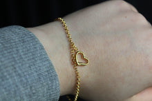 Load image into Gallery viewer, 9ct Gold Heart Charm Bracelet
