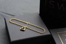 Load image into Gallery viewer, 9ct Gold Heart Charm Bracelet
