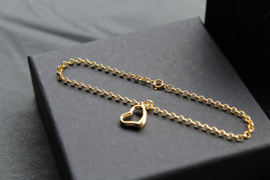 9ct Gold Heart Charm Bracelet