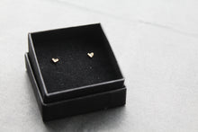 Load image into Gallery viewer, 9ct Gold Heart Stud Earrings
