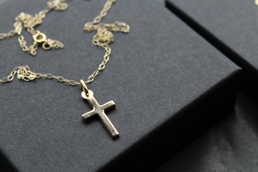 9ct Gold Hollow Cross - Swax Jewellery Barmouth