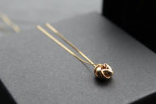 Load image into Gallery viewer, 9ct Gold Knot Necklace
