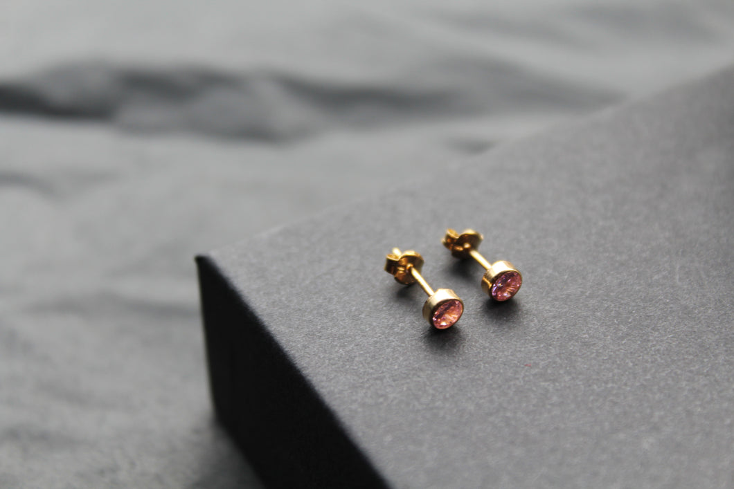 9ct Gold Studs