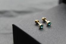 Load image into Gallery viewer, 9ct Gold Studs
