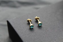 Load image into Gallery viewer, 9ct Gold Studs
