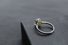 Load image into Gallery viewer, 9ct Solitaire Clear CZ Ring
