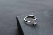 Load image into Gallery viewer, 9ct Solitaire Clear CZ Ring
