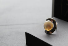 Load image into Gallery viewer, Adjustable Mother of Pearl Ring
