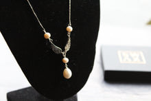 Load image into Gallery viewer, Angel Wing Pearl Necklace
