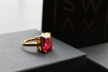 Load image into Gallery viewer, Cocktail Ring Ruby Red
