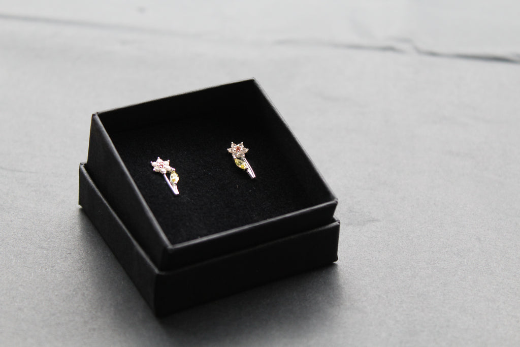Cubic Zirconia Silver Daffodil Studs