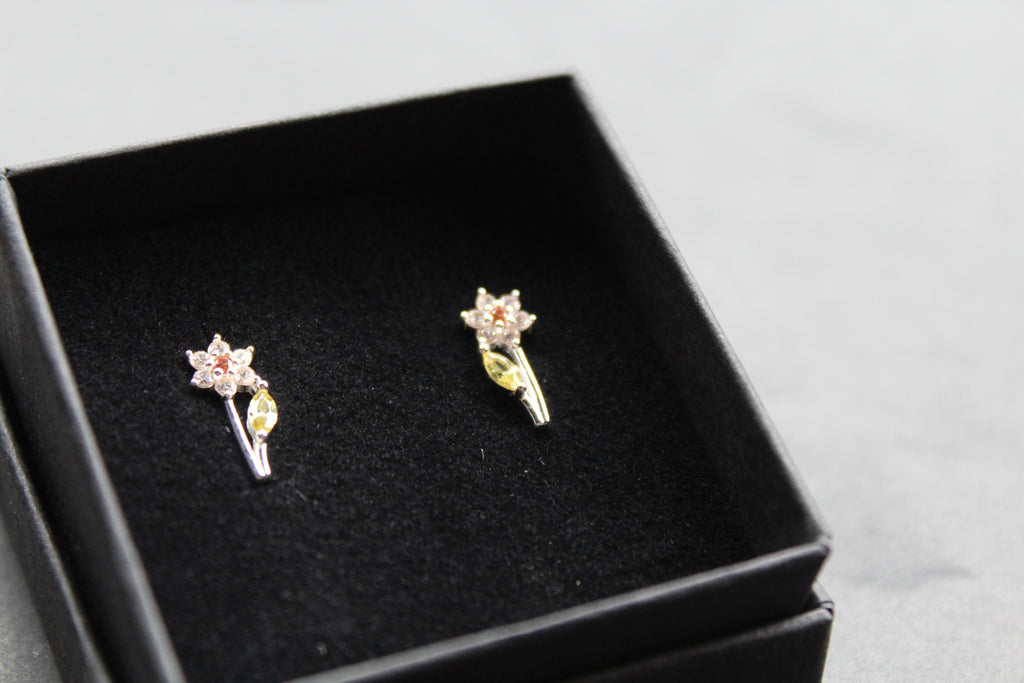 Cubic Zirconia Silver Daffodil Studs