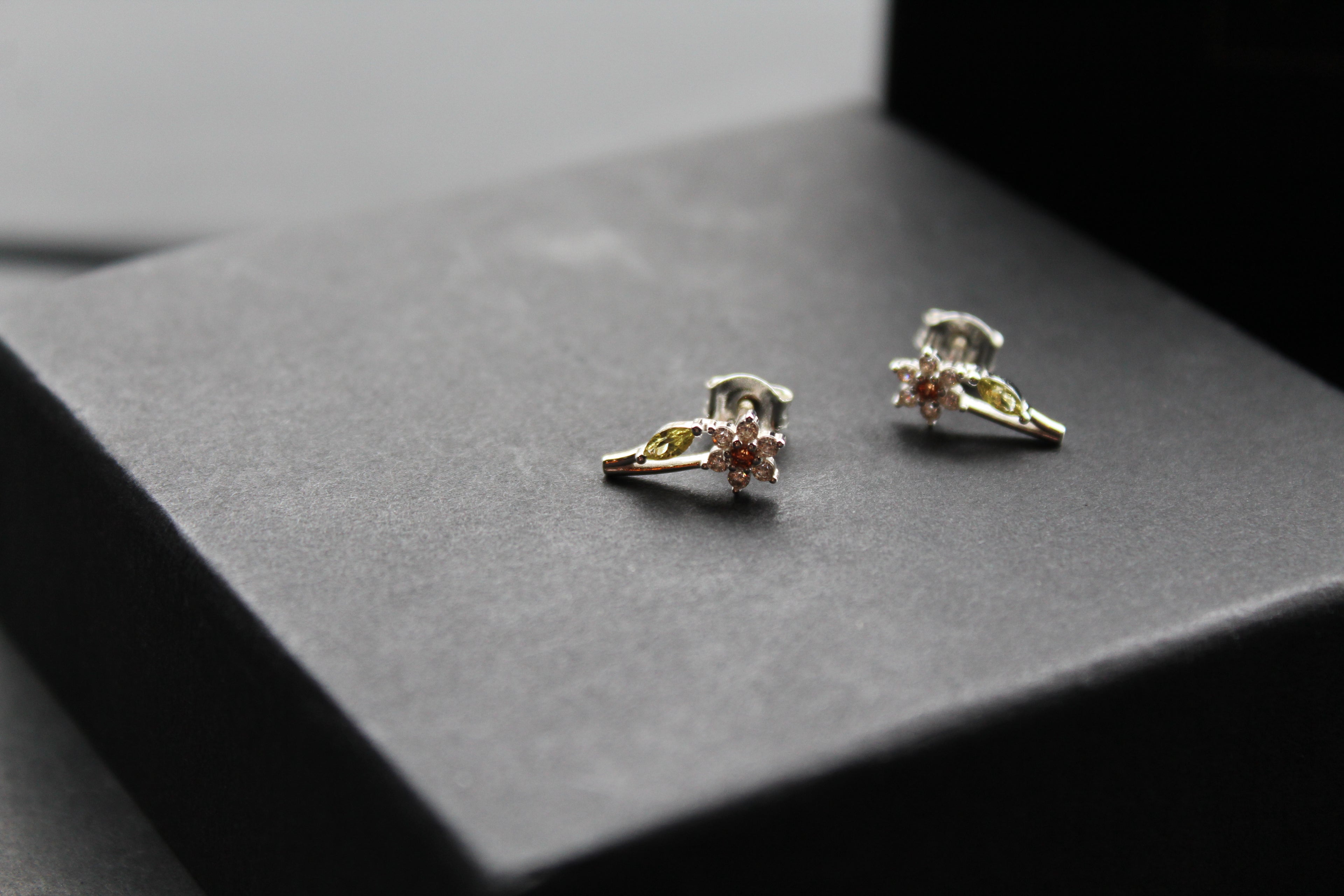 Cubic Zirconia Silver Daffodil Studs
