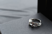 Load image into Gallery viewer, Clear CZ Studded Silver Strand Ring
