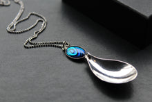 Load image into Gallery viewer, Cutlery Necklace with Abalone
