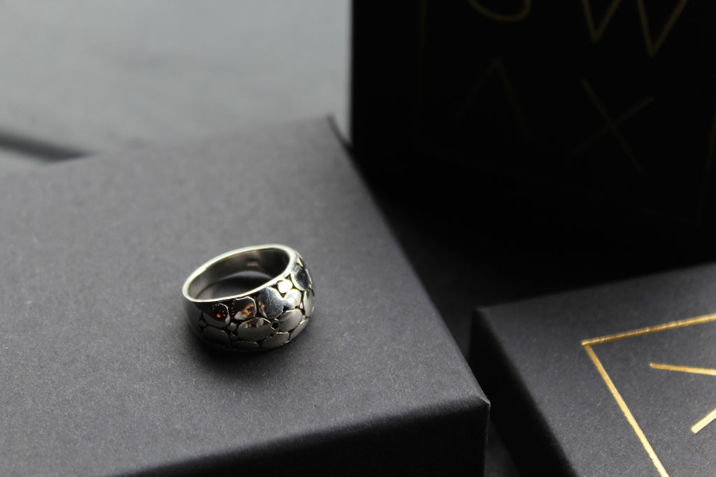 Cut Out Circle Ring