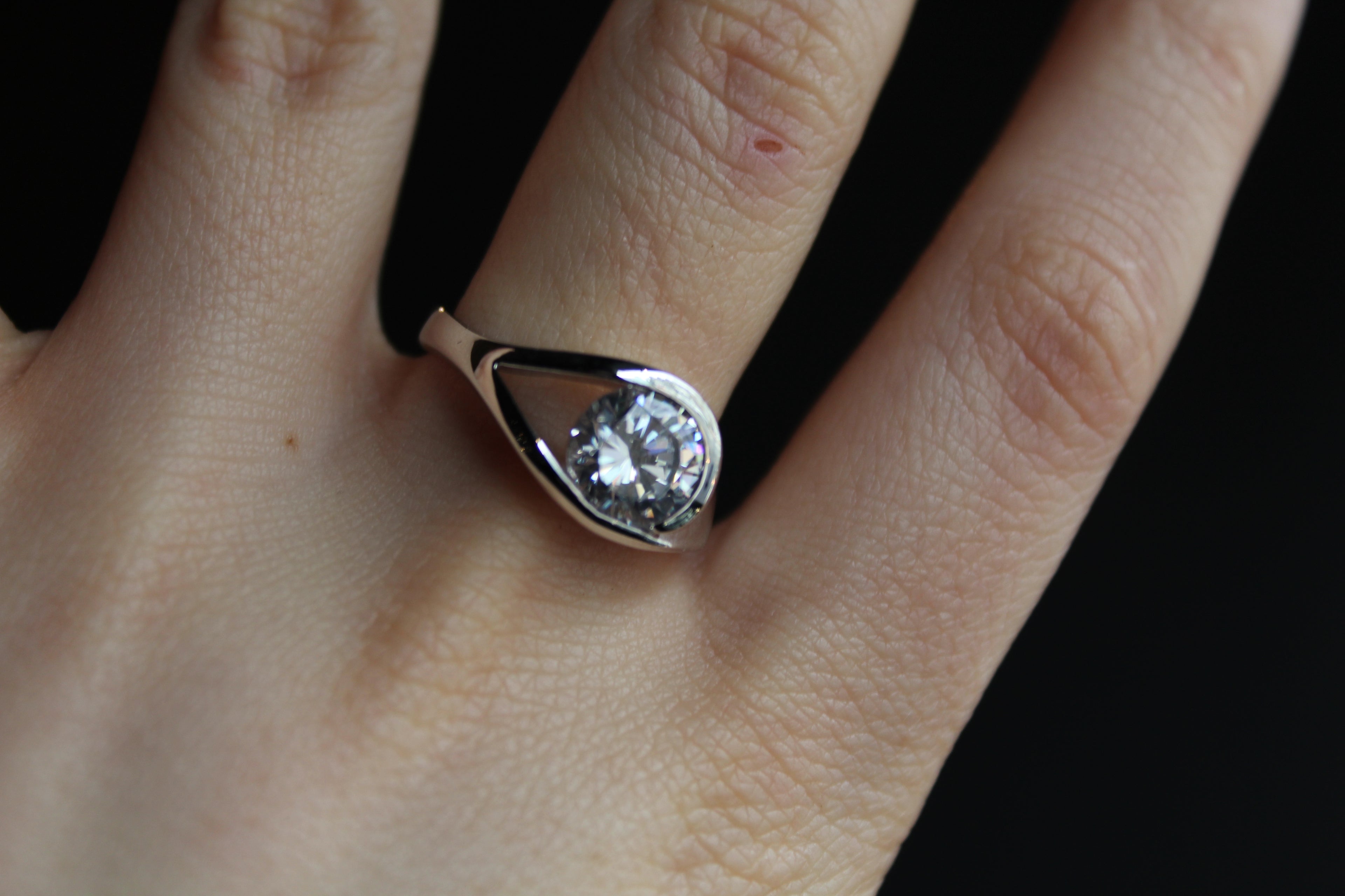 Elegant Silver and Clear CZ Solitaire Eye Ring