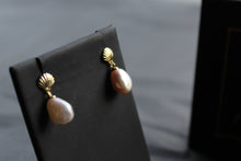 Load image into Gallery viewer, Gold Plated Shell Studs with Keshi Pearl Drop

