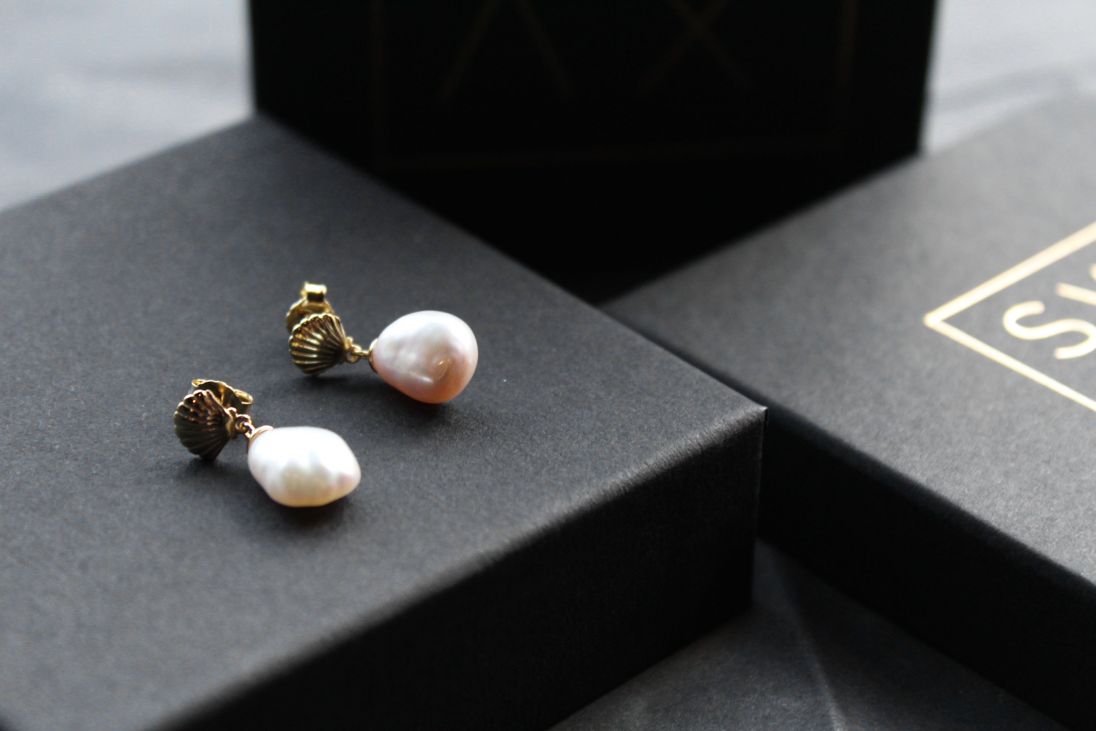 Gold Plated Shell Studs with Keshi Pearl Drop