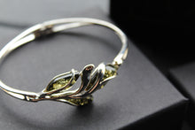 Load image into Gallery viewer, Amber Bud Design Bangle
