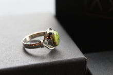 Load image into Gallery viewer, Green Copper Turquoise Small Oval Ring
