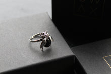 Load image into Gallery viewer, Marcasite &amp; Onyx Beetle Ring
