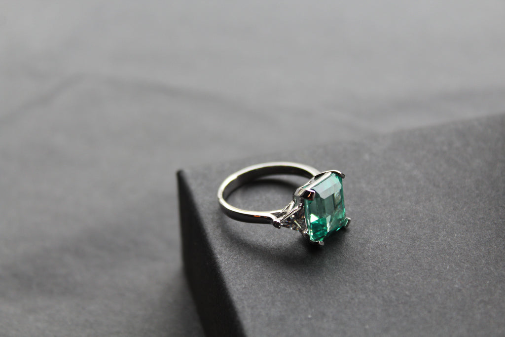 Mint Vintage Style Ring