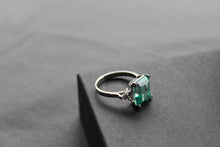 Load image into Gallery viewer, Mint Vintage Style Ring
