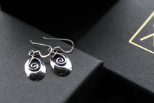 Load image into Gallery viewer, Oval Swirl Earrings
