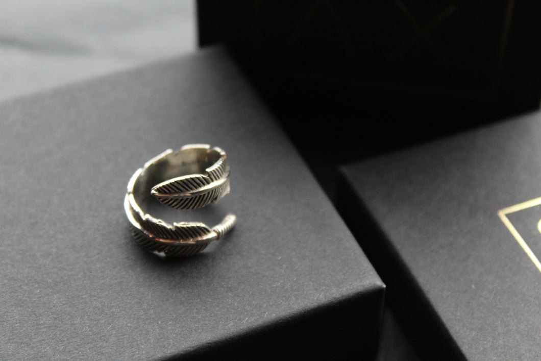 Oxidised Feather 8mm Band Ring