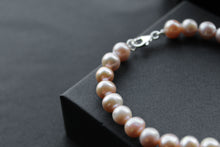 Load image into Gallery viewer, Peach Fresh Water Pearl Bracelet
